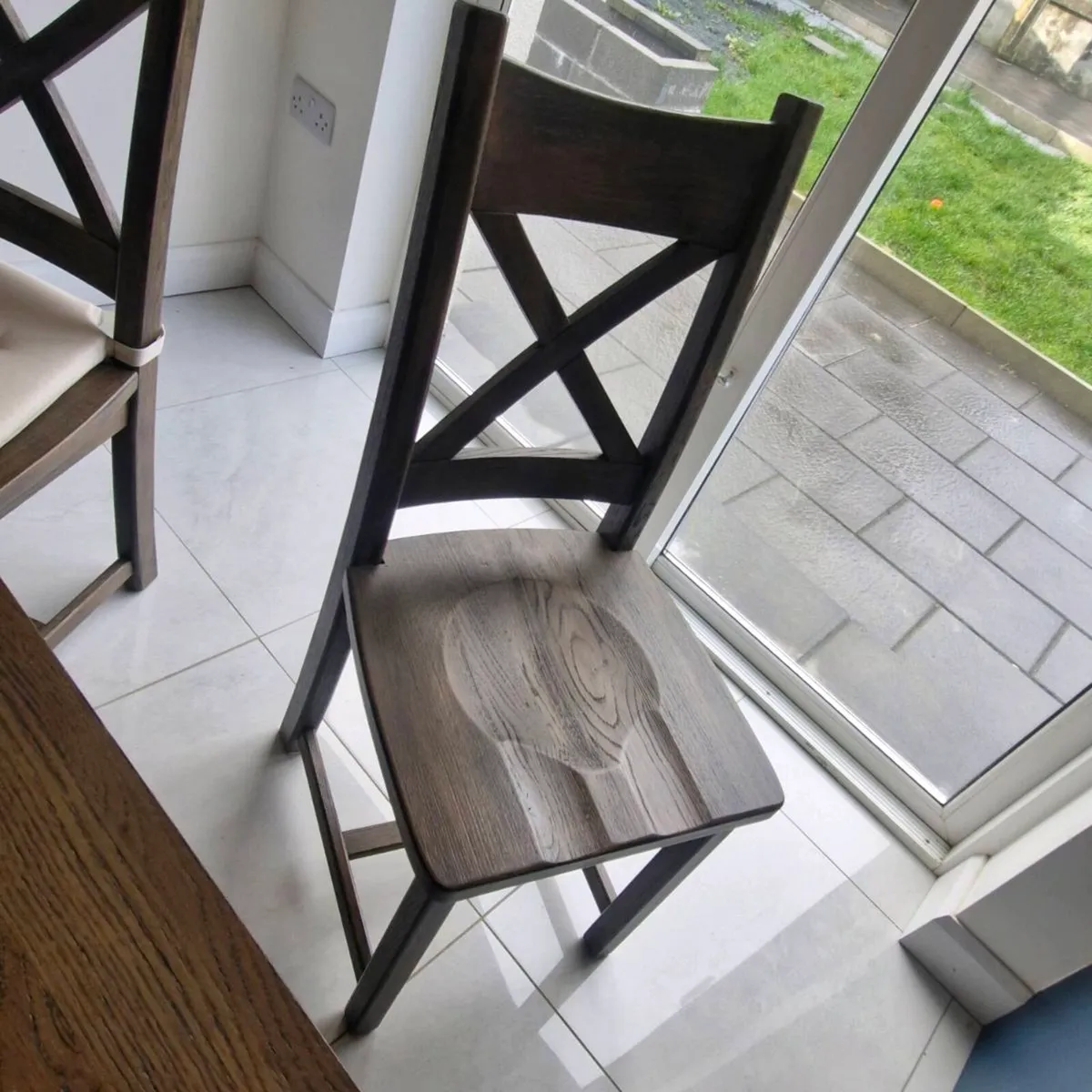 Dining Table & 6 Chairs – Excellent Condition - Image 2