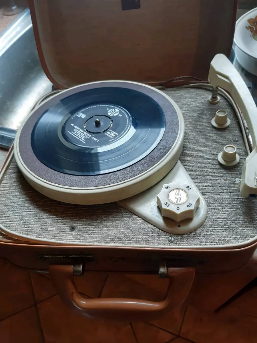 HMV portable record player - Image 1