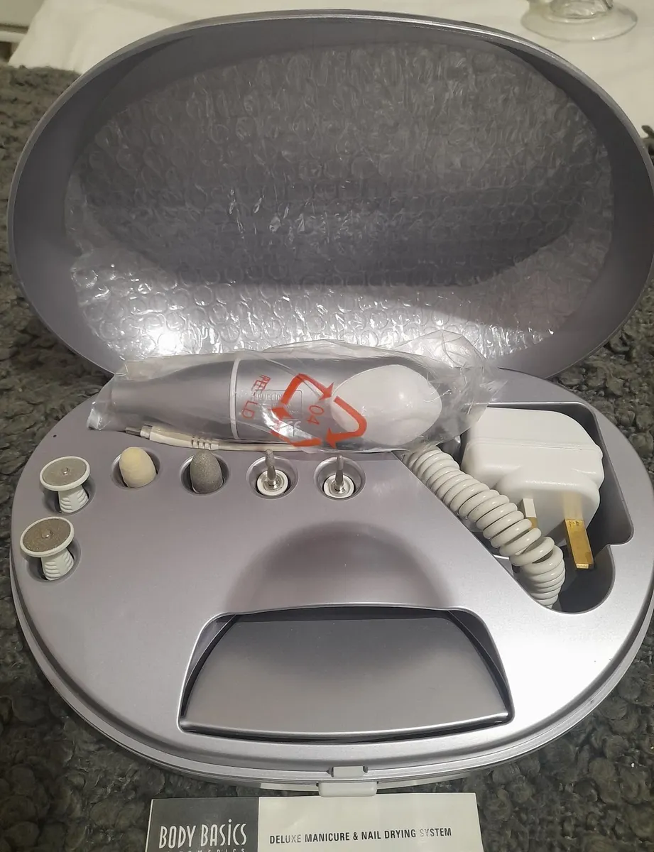 Body Basics by HoMedics Deluxe Manicure & Nail Dry - Image 3