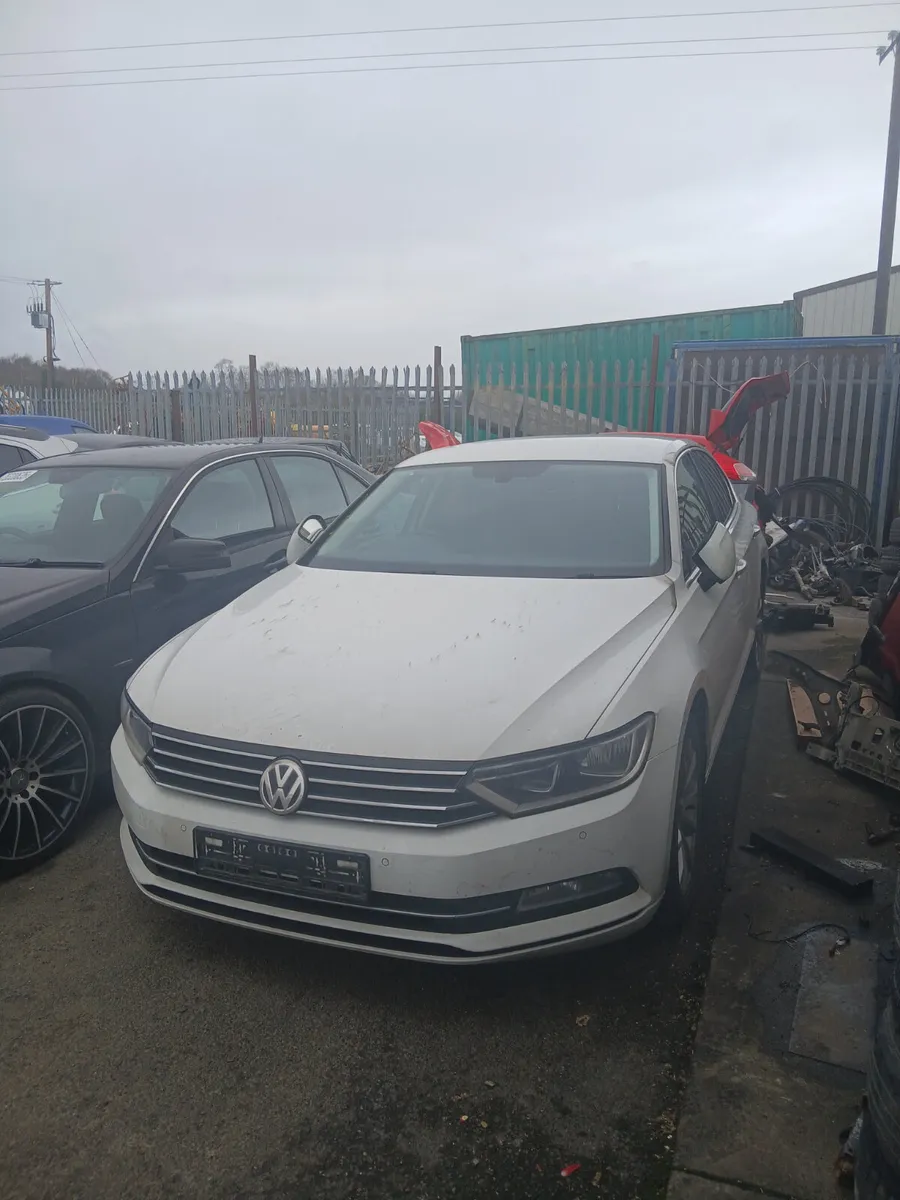 2015 Volkswagen Passat 2.0TDI BREAKING - Image 1