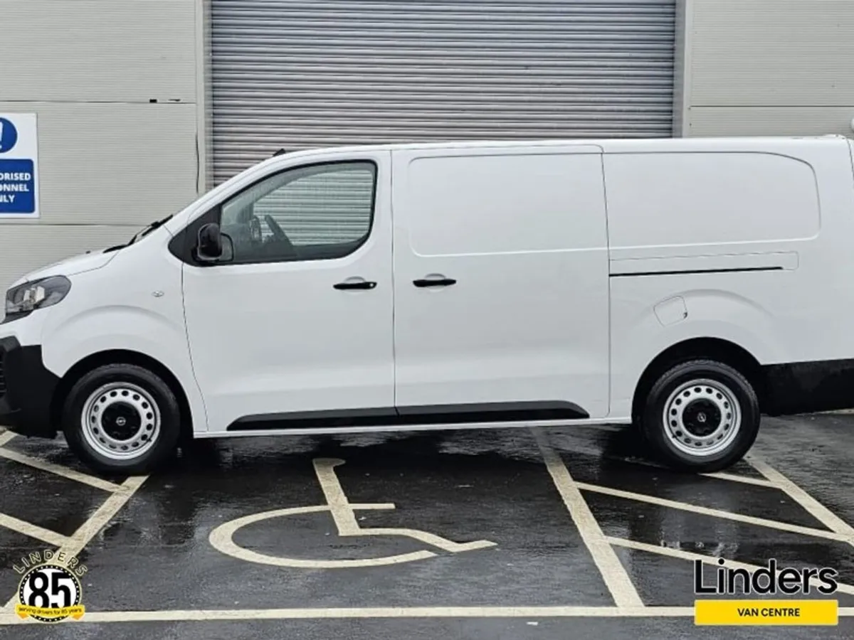Opel Vivaro LWB EX DEMO - LOW KMS - Image 3