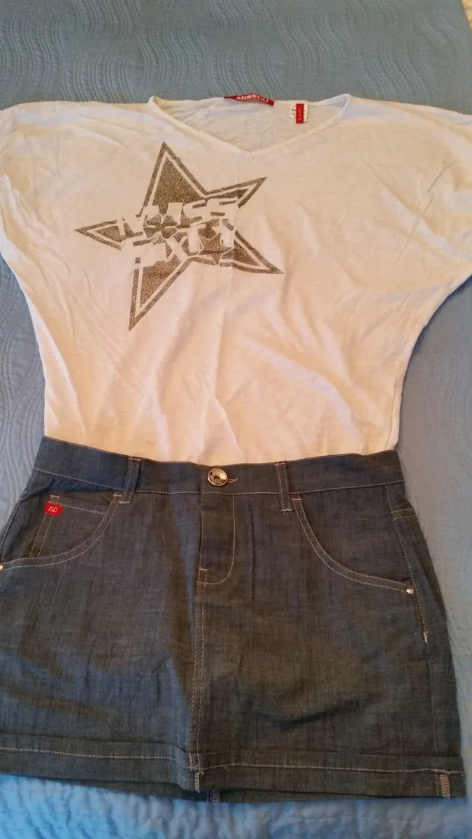 Miss 60 pinafore Age 14 NEW - Image 1