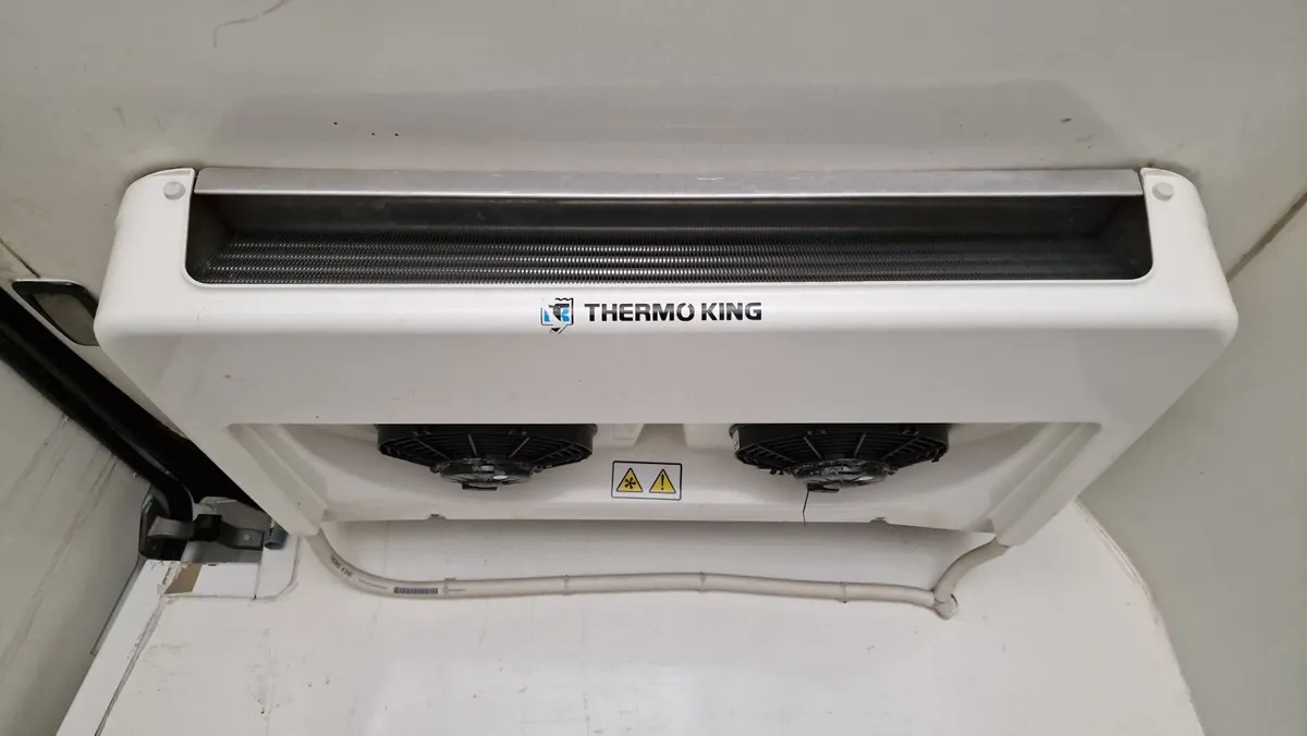 Iveco Daily 3.5T LWB Fridge Van – Tested & Taxed - Image 3