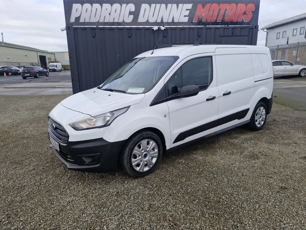 Ford Transit Connect  **CREWCAB 5 SEATER** - Image 1