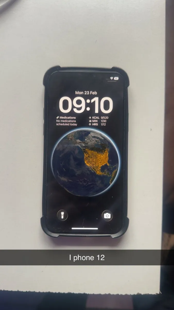 I phone 12 - Image 3