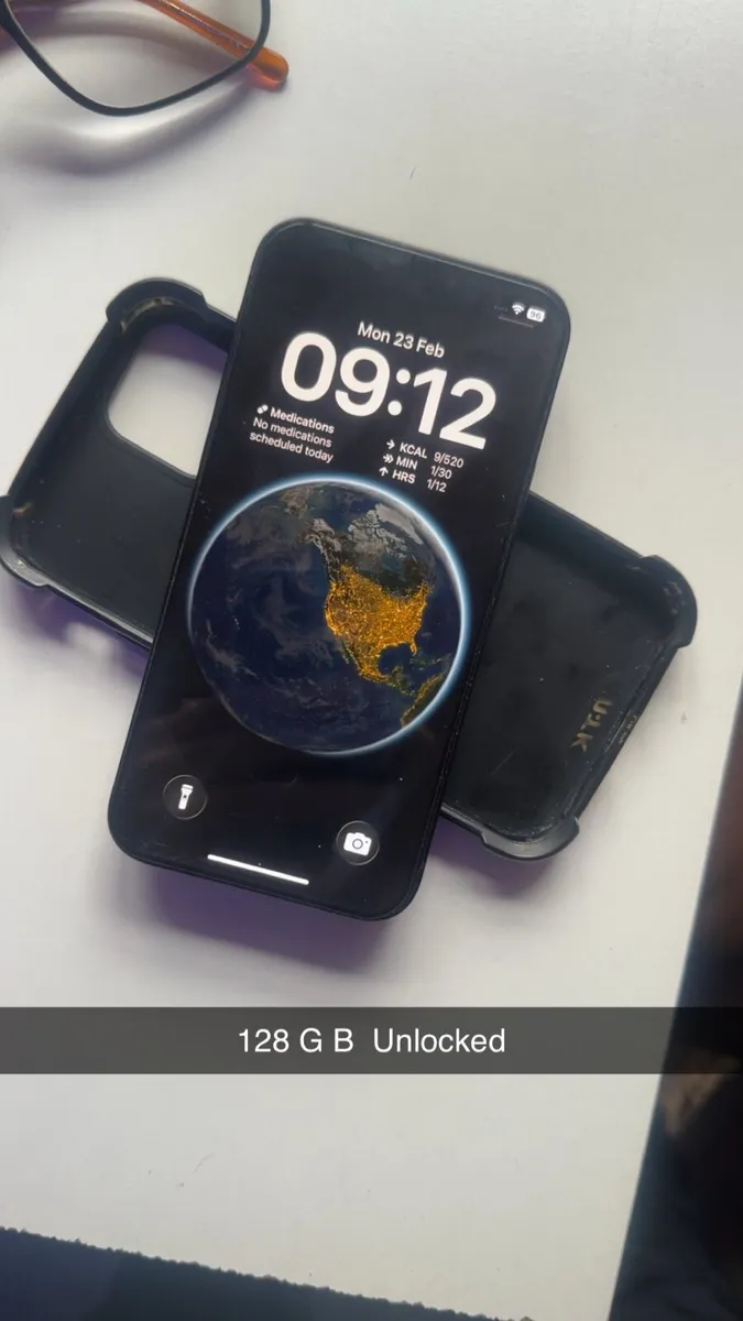 I phone 12 - Image 1