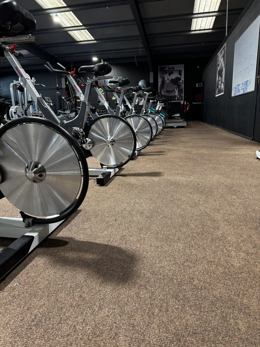 Spinning bikes - Image 1