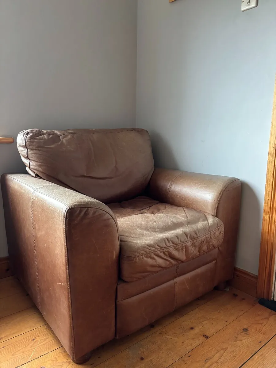 Brown Leather Sofa Suite – 2-Seater & Armchair - Image 2