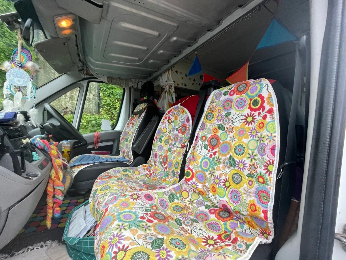 Camper van - Image 4