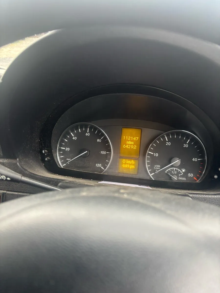 Mercedes Sprinrer - Image 3