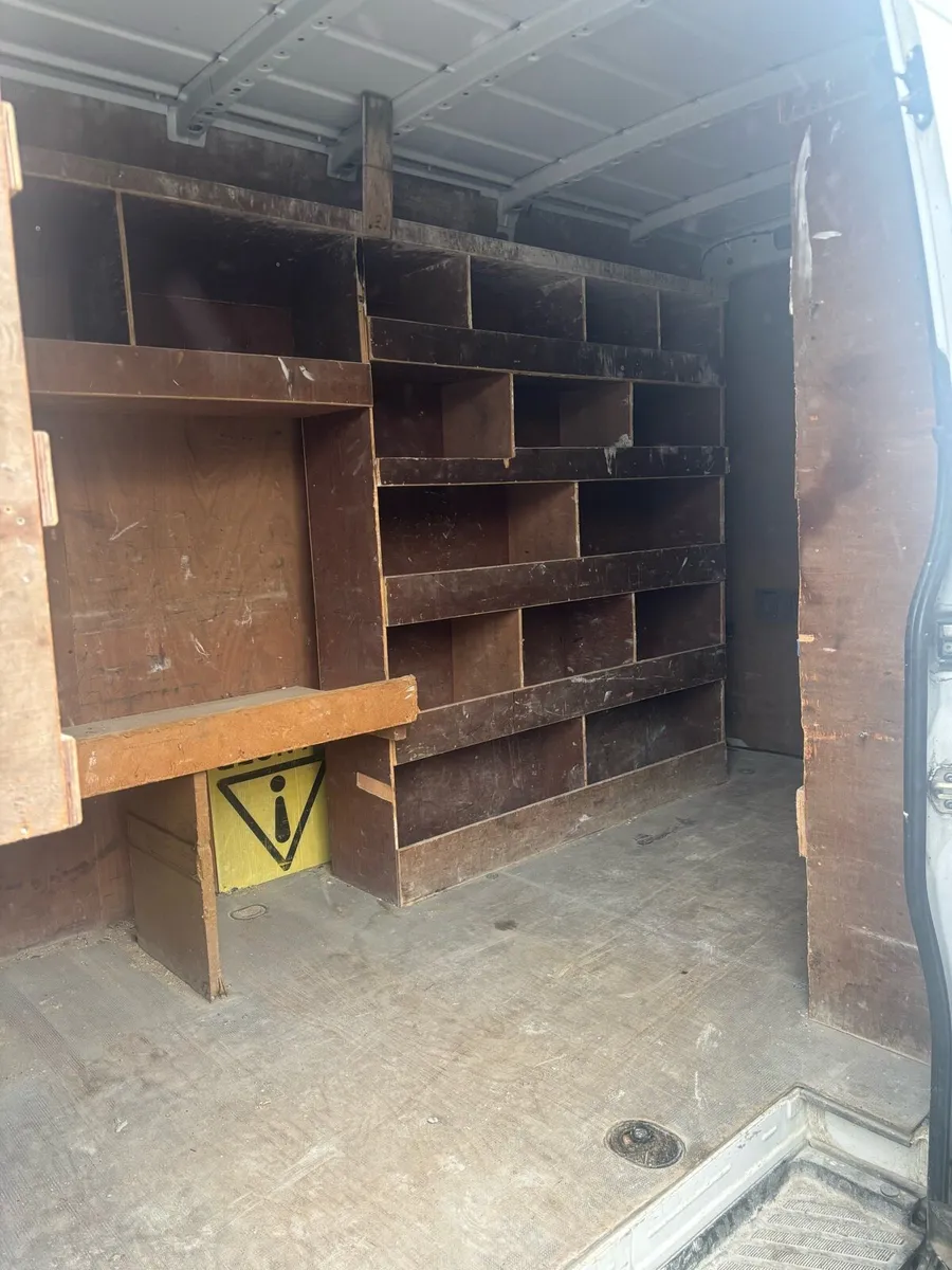 Mercedes Sprinrer - Image 4