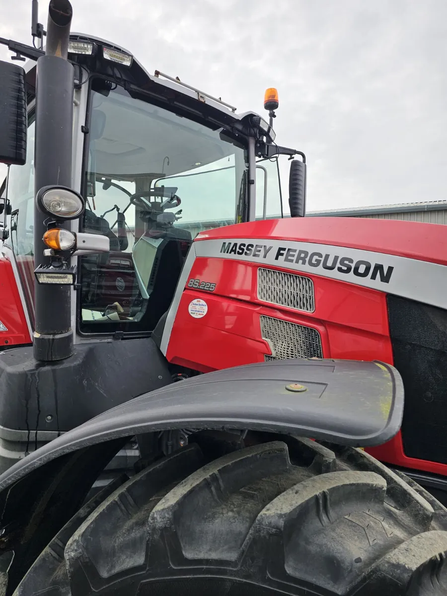 Massey Ferguson 8S.225 Dyna 7 - €75,000 + VAT - Image 2
