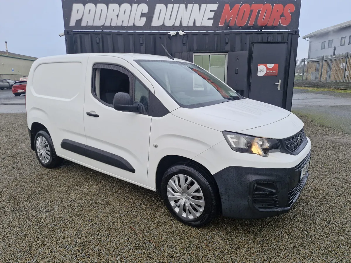 Peugeot Partner Pro Plus NO VAT Low KMs - Image 2