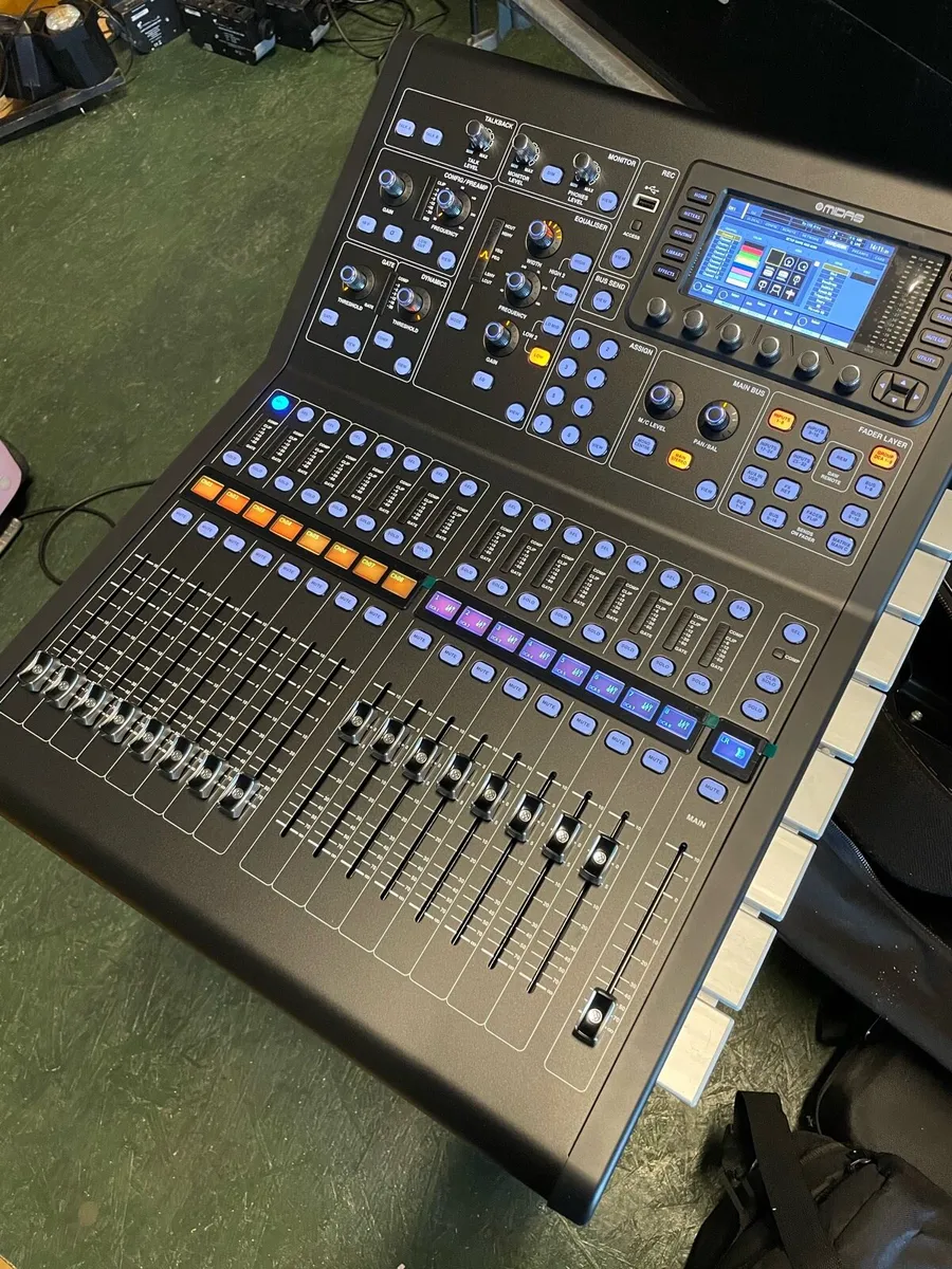 Midas M32R - Image 1