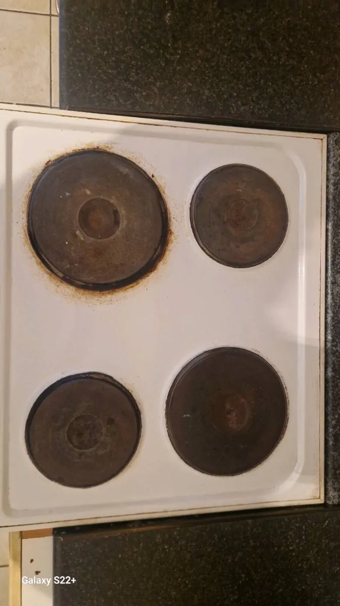 Cooker and oven - Image 2