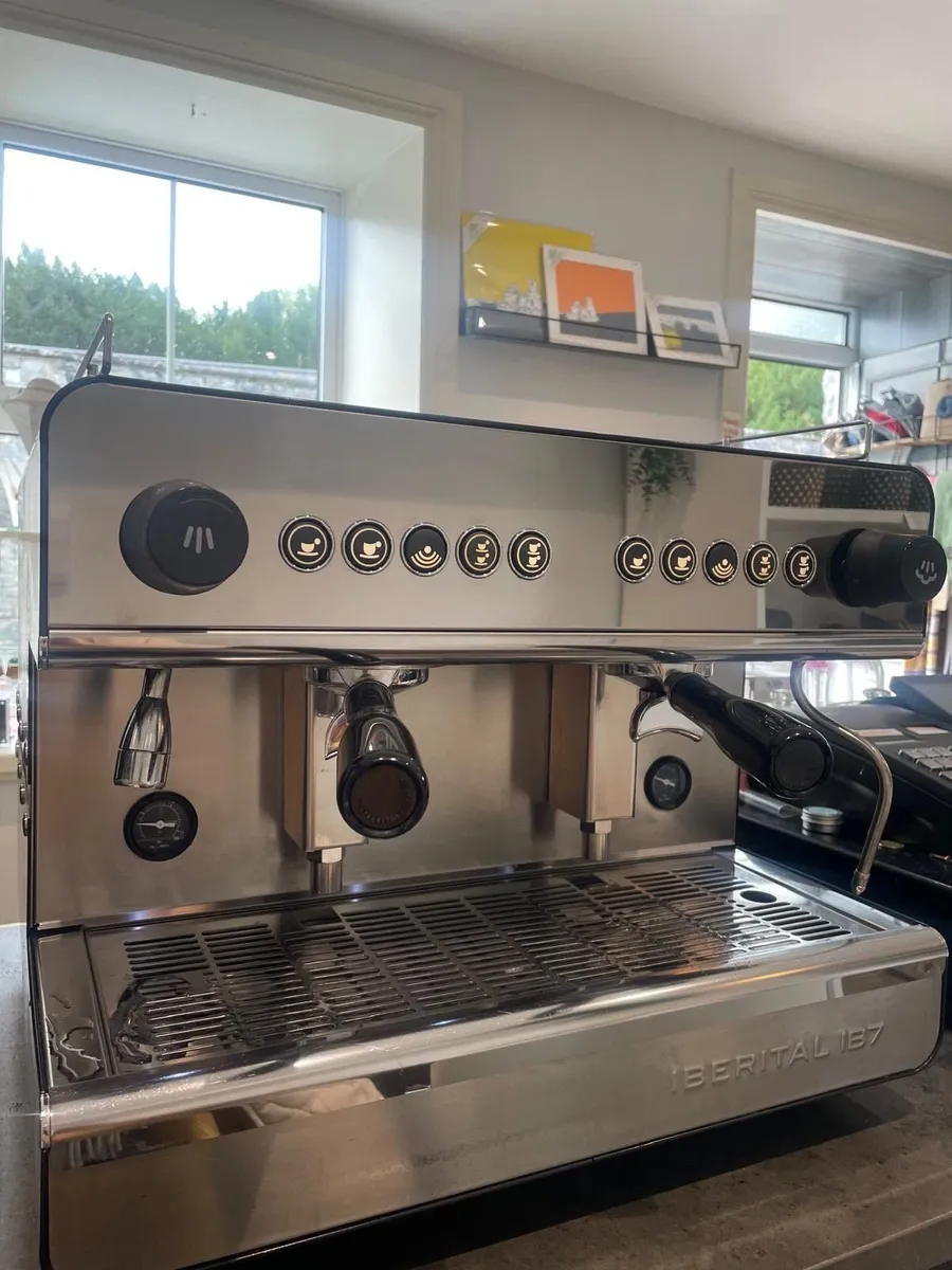 COFFEE MACHINE / COMMERCIAL - Image 1