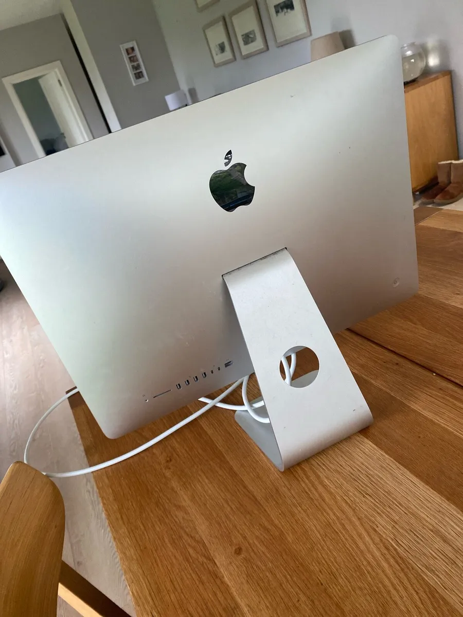 21.5” Apple iMac (A1418) - Image 2