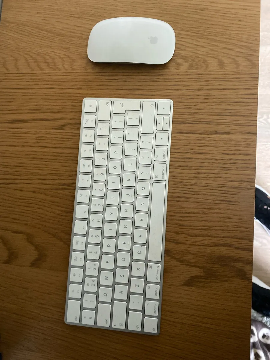 21.5” Apple iMac (A1418) - Image 3