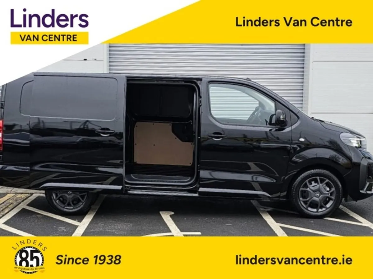 Opel Vivaro SPORTIVE 2.2 180BHP AUTO - Image 4