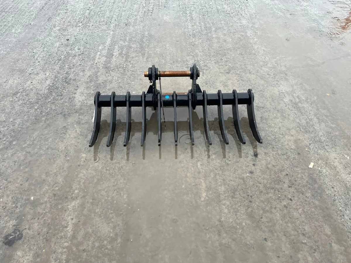 32” Excavator Rake – 30mm Pins – Digger Attachment - Image 2