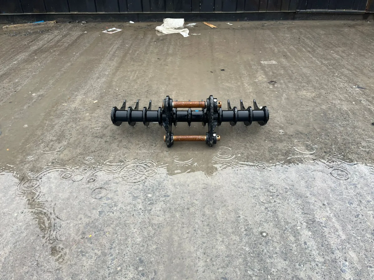 32” Excavator Rake – 30mm Pins – Digger Attachment - Image 4