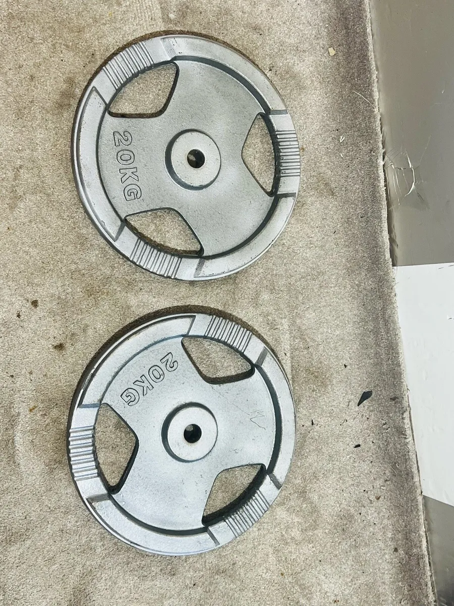 2 X 20 KG tri grip plates 1” - Image 1