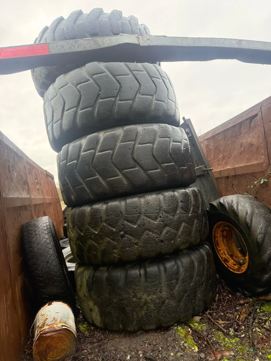 Dumper wheels 10stud of moxy - Image 4