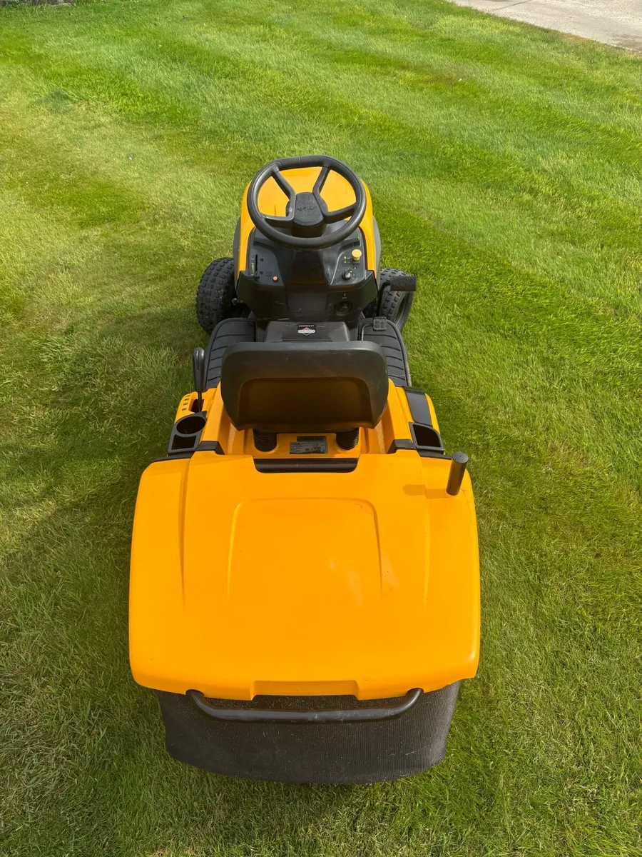 Ride on lawn mower - Image 4