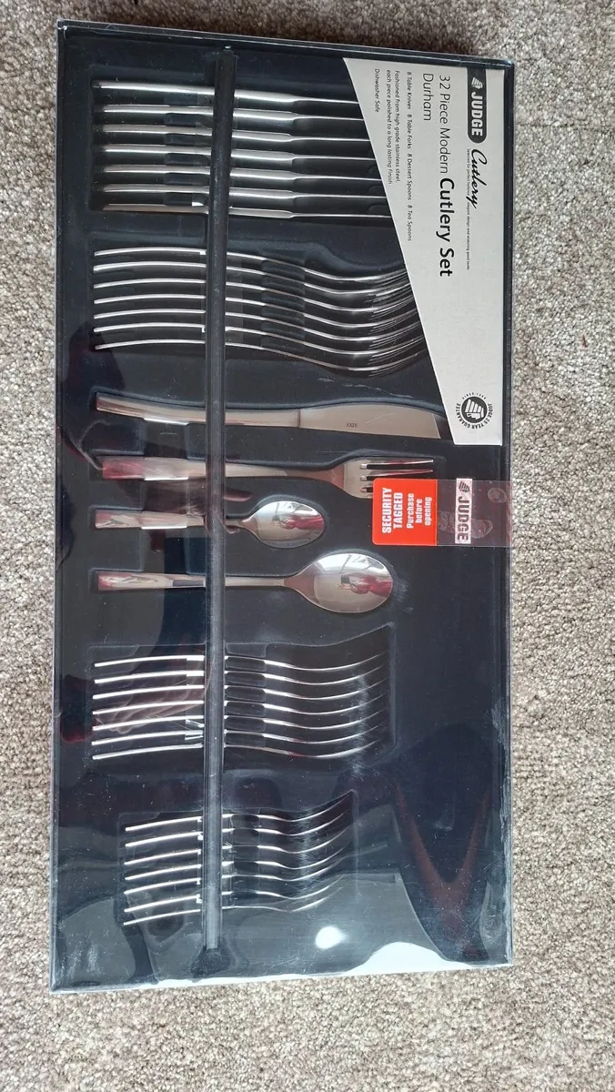 Unopened 32 Piece Cutlery Set - Image 1