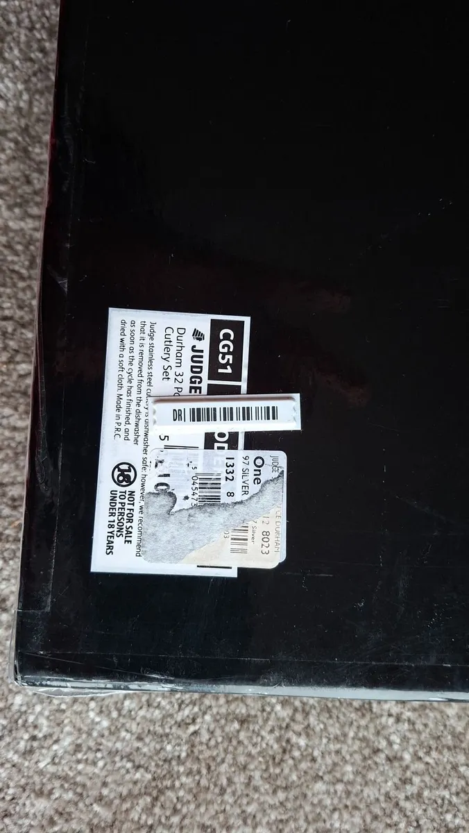 Unopened 32 Piece Cutlery Set - Image 2