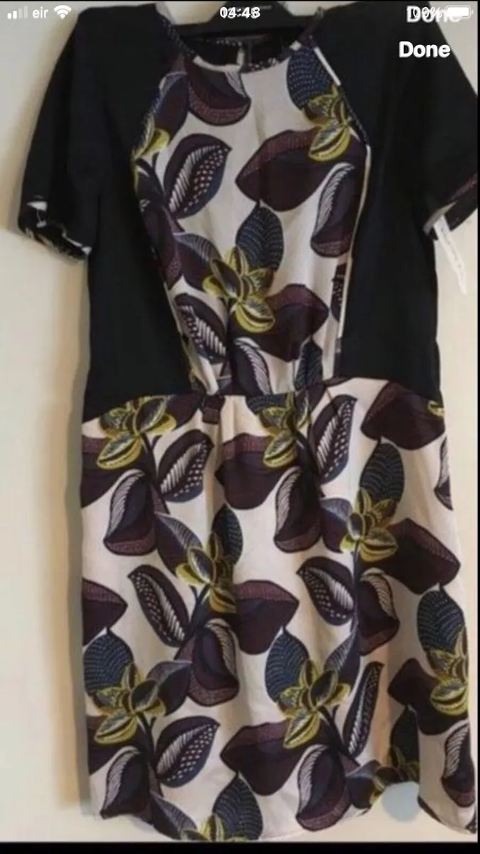 Ladies stunning dress size 10 €15 - Image 1