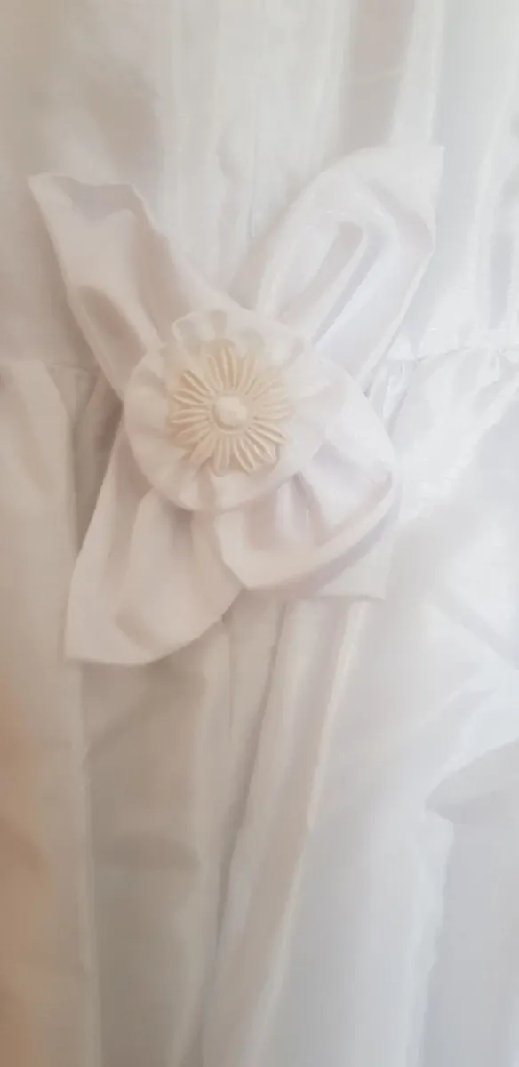 Communion dress - Image 2