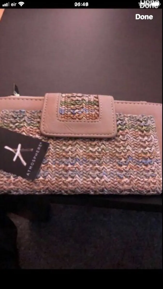 Ladies  new purse €3 - Image 4