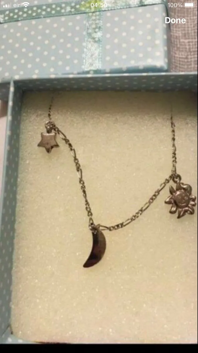 Child’s sliver bracelet €15 - Image 2