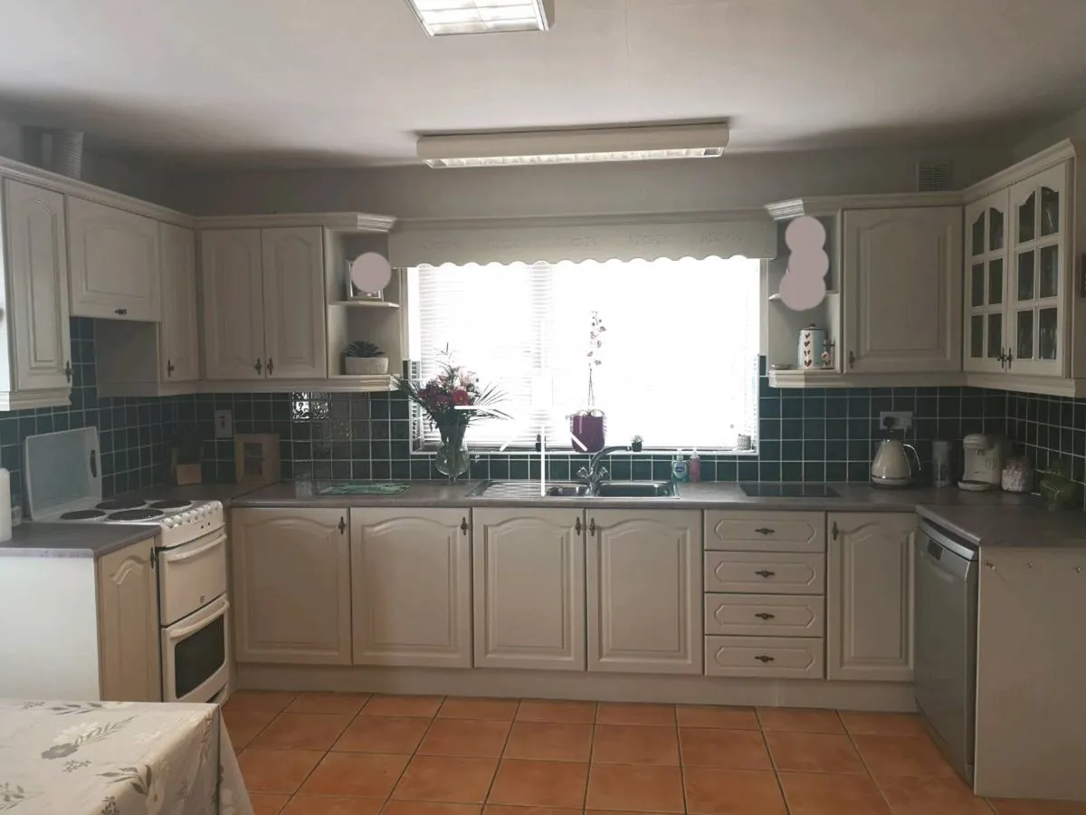 Kitchen and appliances - Image 3