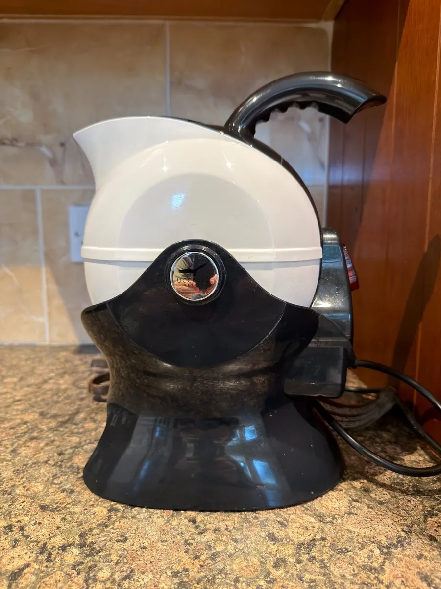 Uccello Tea Kettle - Image 3