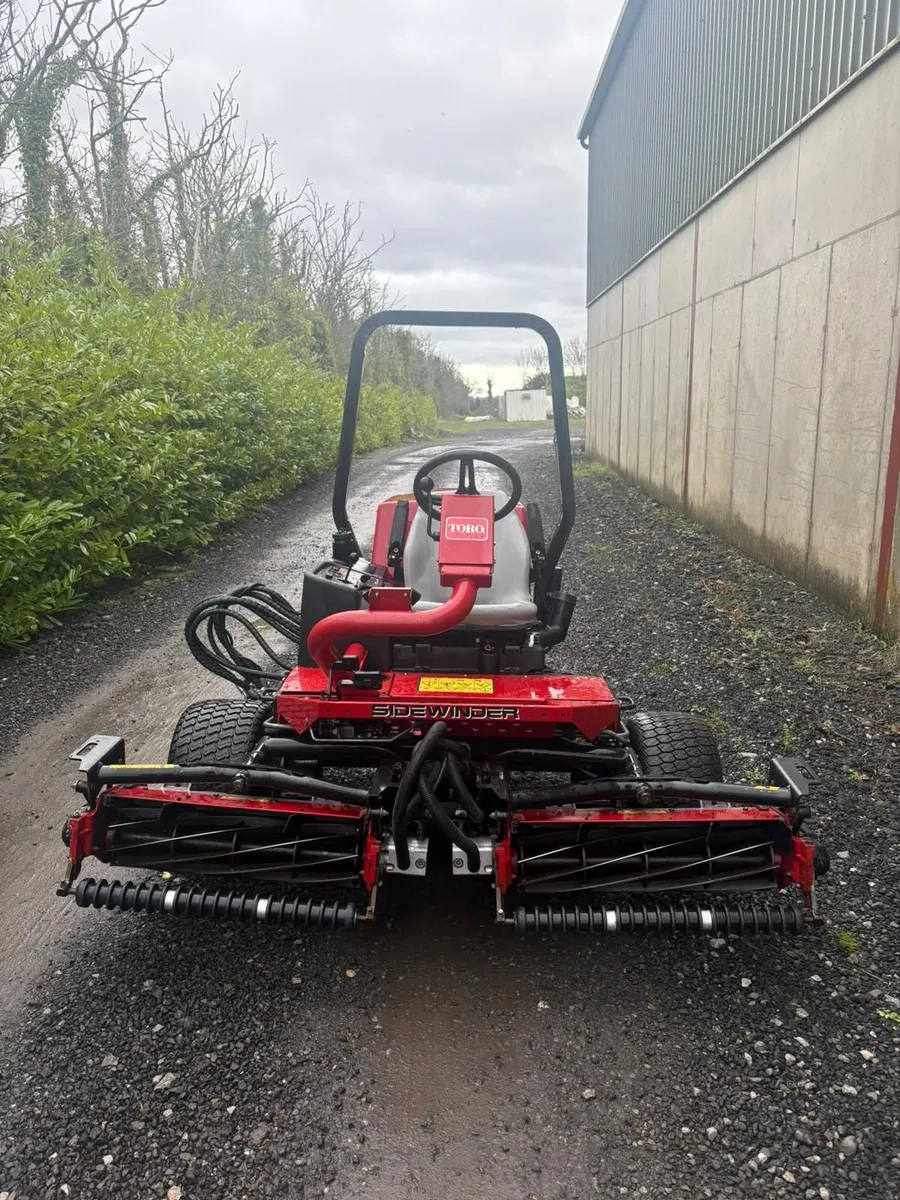 Toro 3100 Sidewinder - Image 2
