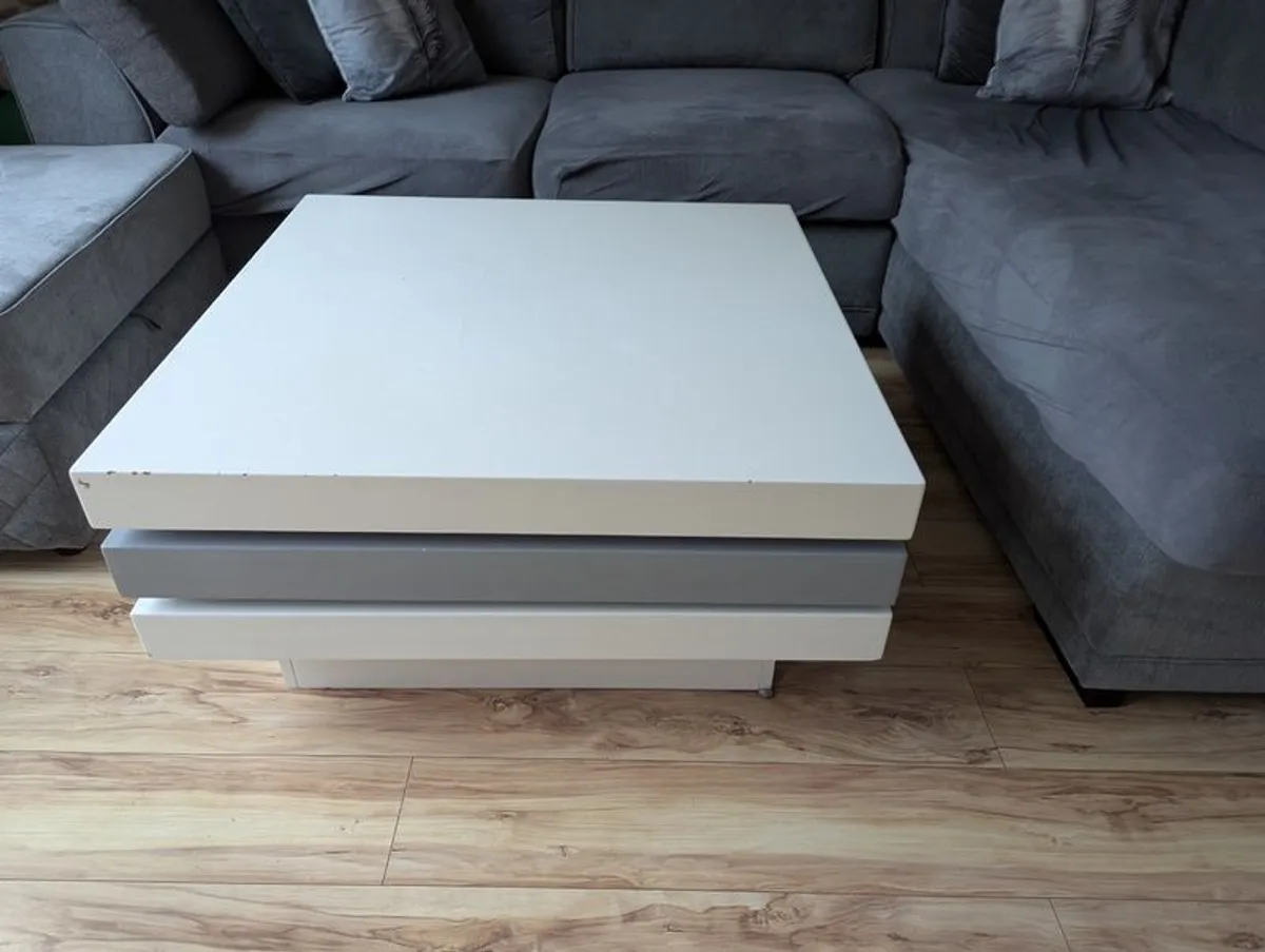 Coffe table - Image 1