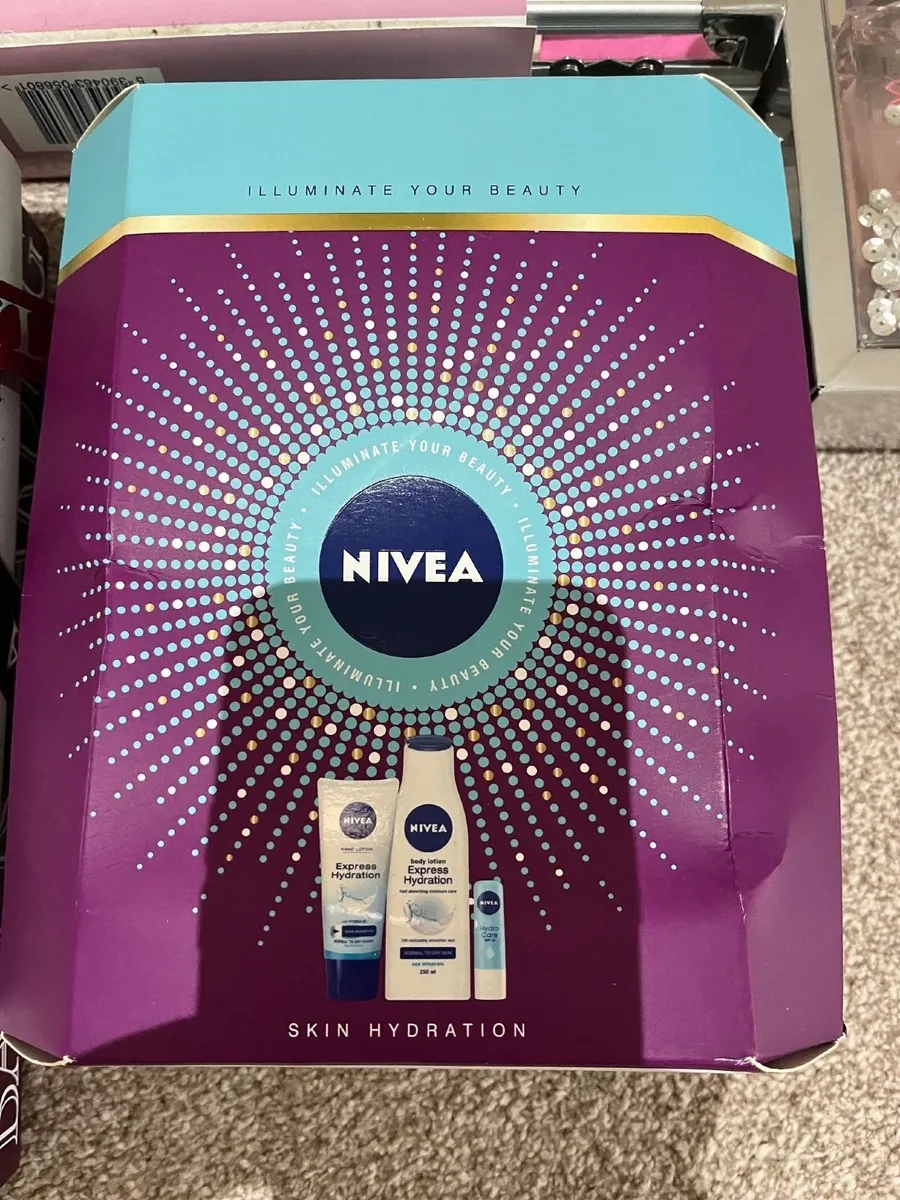 Bath and Body Gift Sets - Five Sets - Image 2