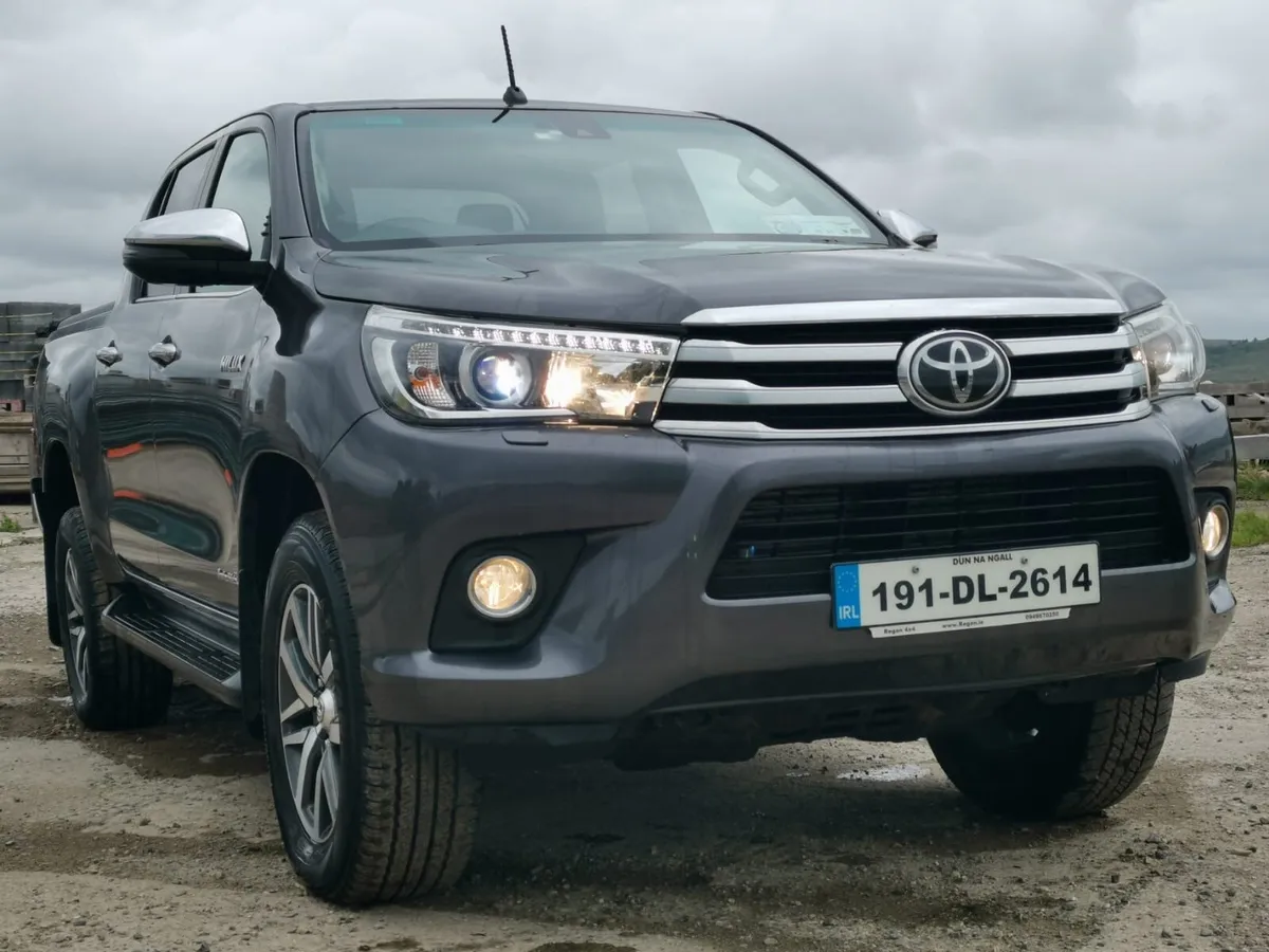 2019 Toyota Hilux Invincible - Image 1