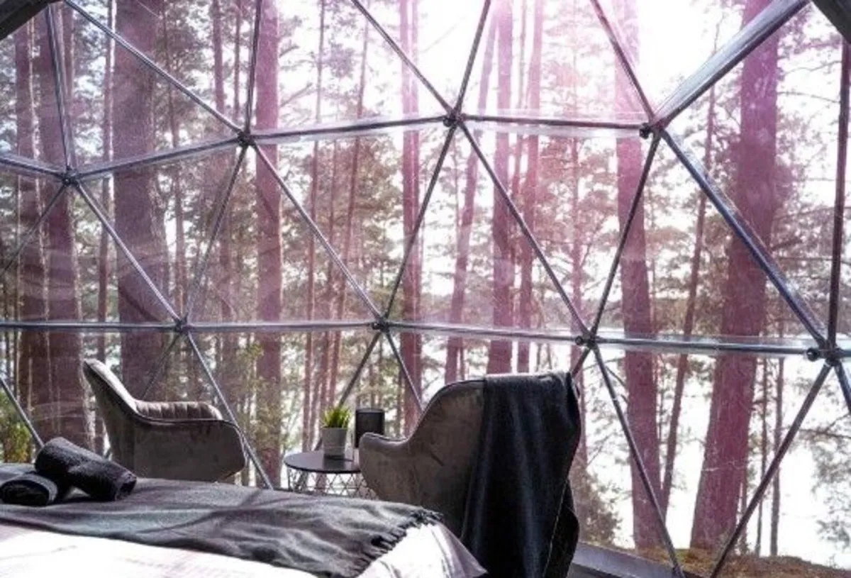 Deluxe 3m(10ft) Clear Tinted Dome Igloo Glamping - Image 4