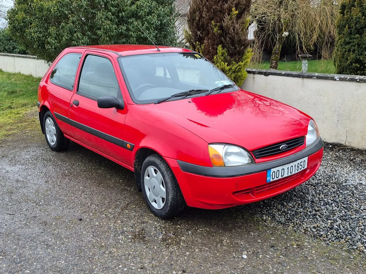 Ford Fiesta 2000 - Image 1