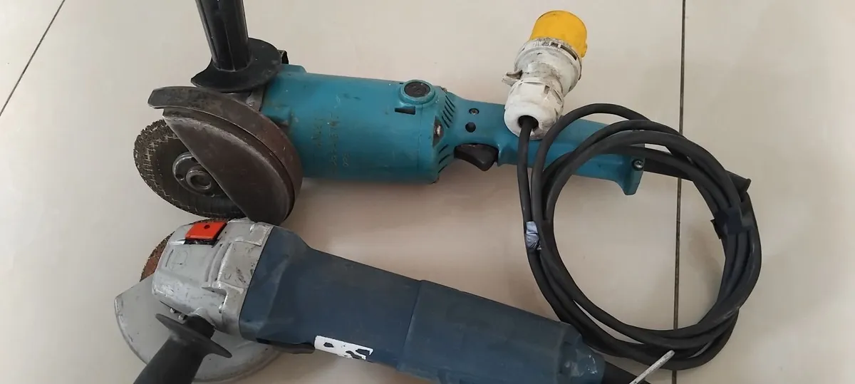 Bosch + Makita 125mm Grinders 110v - Image 2