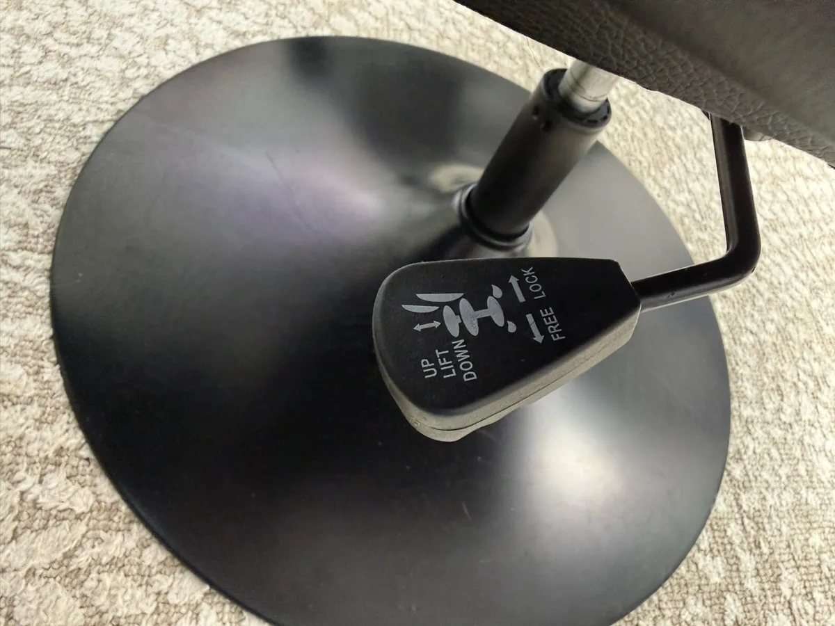 Vinsetto Gaming Chair - Image 4