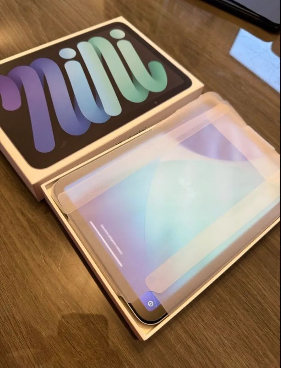 iPad Mini 7 - Image 1