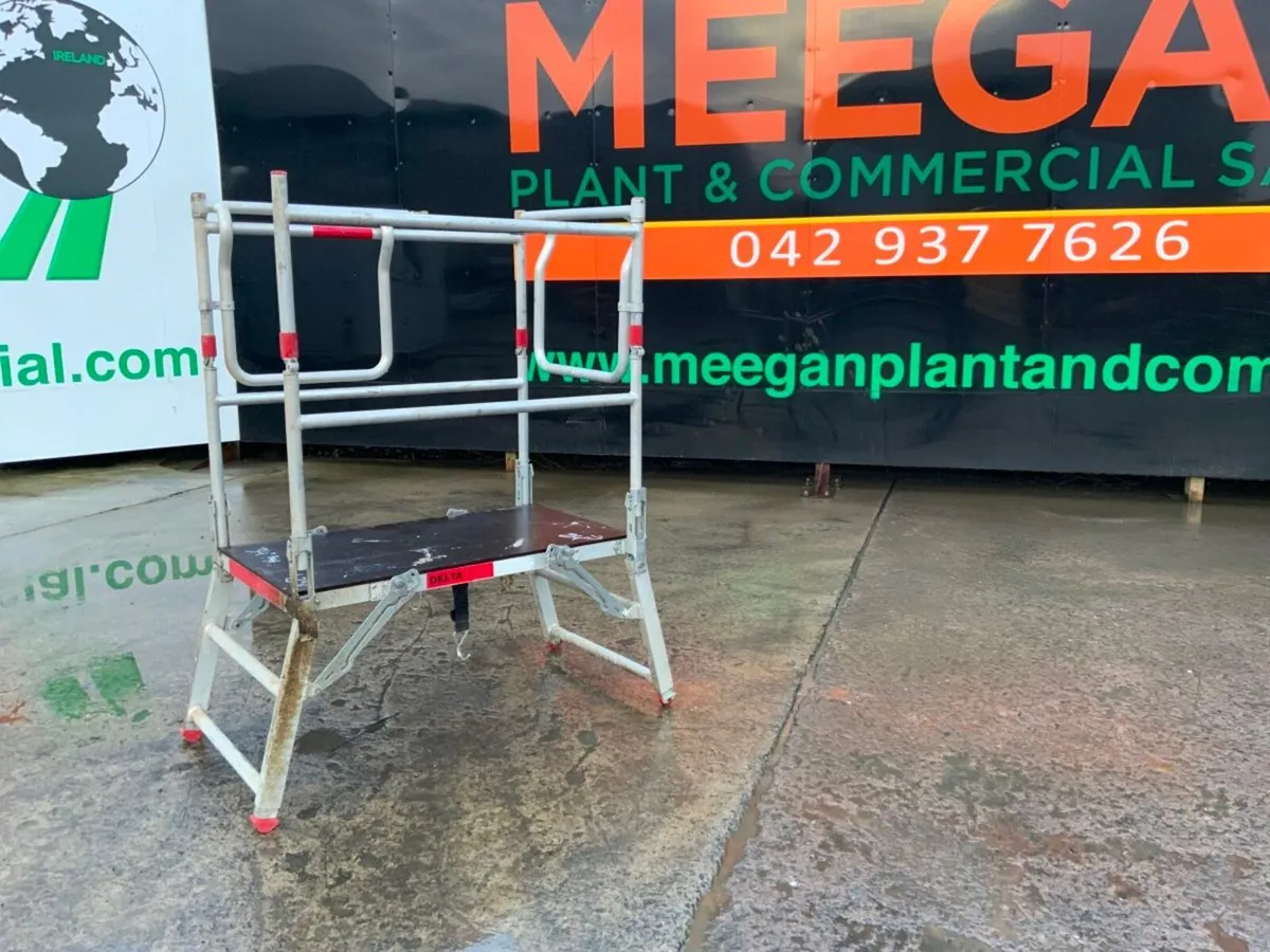 POP UP ALUMINIUM PODIUM PLATFORM........ - Image 1