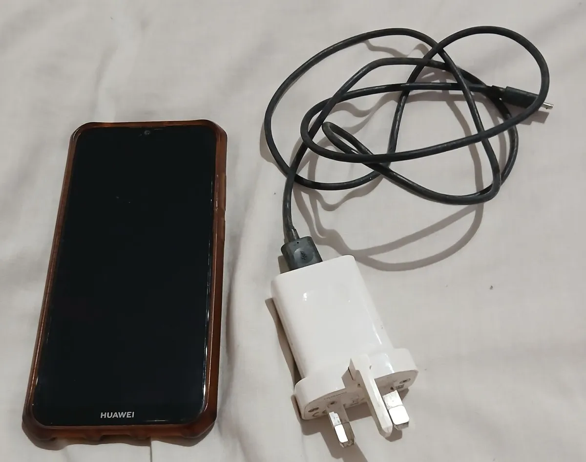 Huawei Y6 2019 - Image 4