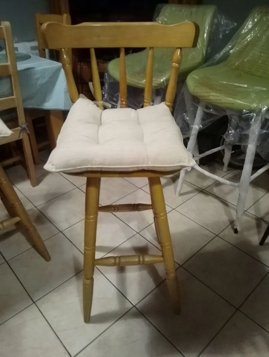 Kitchen island stools - Image 2