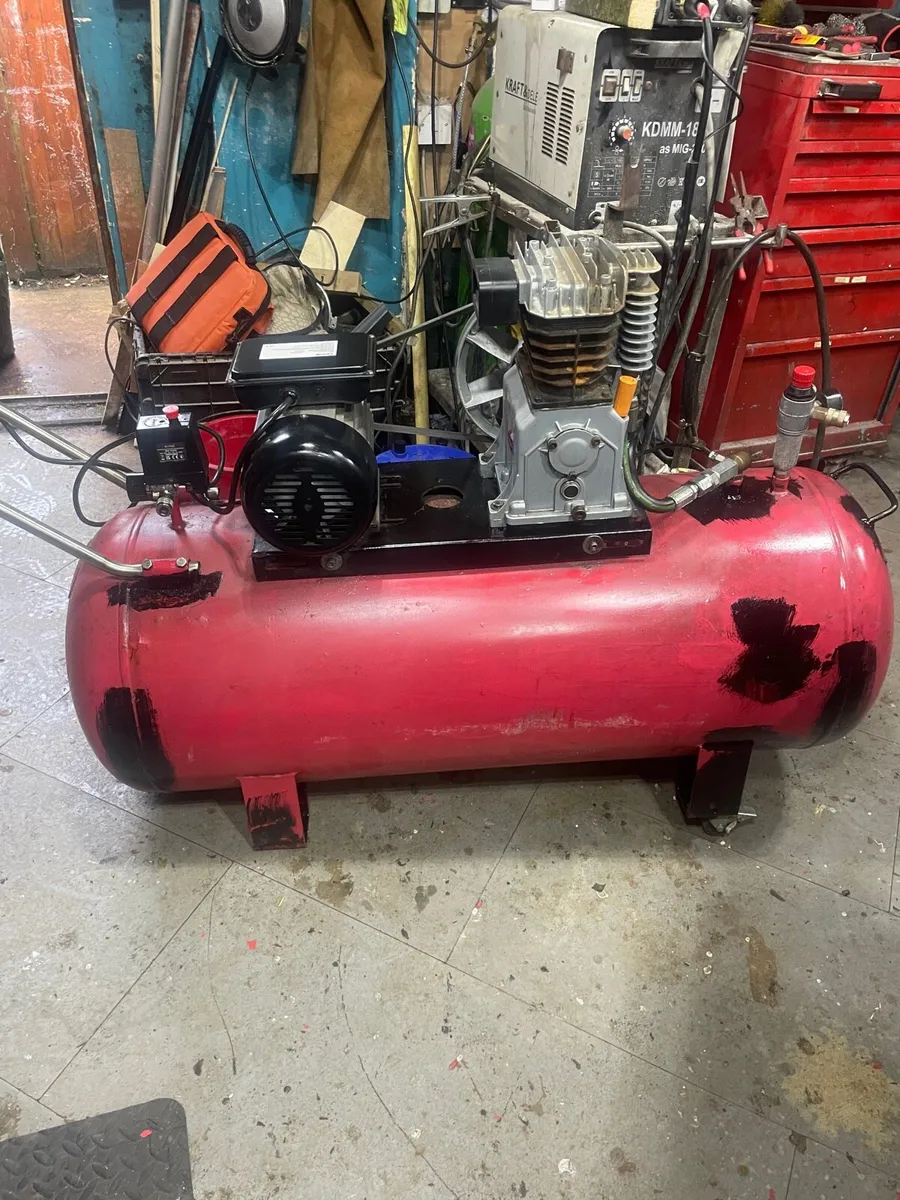 Compressor 200l - Image 1