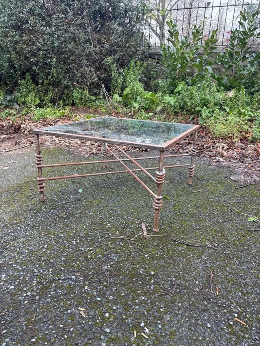 Free and bed - Image 4